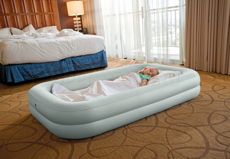 Детский односпальный надувной матрас Intex 66810NP Kidz Travel Bed Set + ручной насос